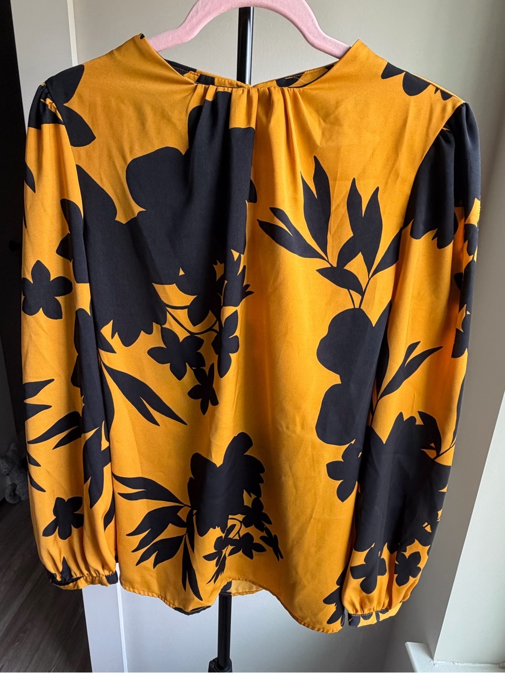 Who What Wear Mustard Yellow Black Floral Puff Sleeve Blouse